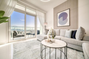Emaar Beach Front 2BR with Sea & Marina Skyline Views